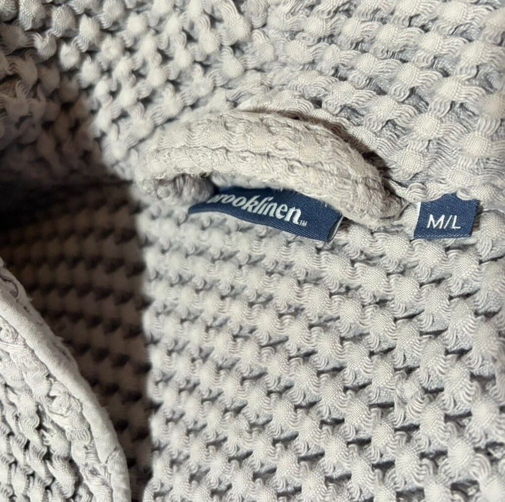 Brooklinen Dreamweave Waffle Knit Robe Light Gray Cotton Belted Spa Bathrobe - Picture 4 of 5